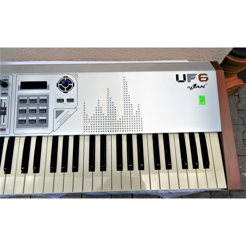 KLAWIATURA STERUJĄCA CM  UF6  USB-MIDI KEYBOARD UF6mLan