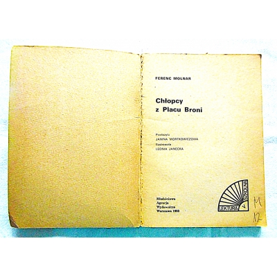 Molnar F.  CHLOPCY Z PLACU BRONI  6/9