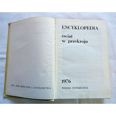 Pr.zb. ENCYKLOPEDIA  Świat w przekroju  1976