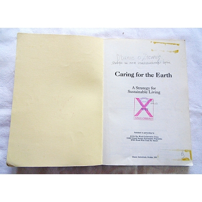 Pr.zb. Caring for the Earth  A  Strategy for Sustainable Living