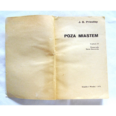 Priestley J.B.  POZA MIASTEM