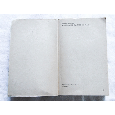 Wiekiera E. MARSJANIE SĄ WŚRÓD NAS  170/13
