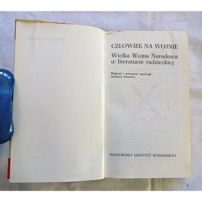 Pr.zb. CZŁOWIEK NA WOJNIE  92/11