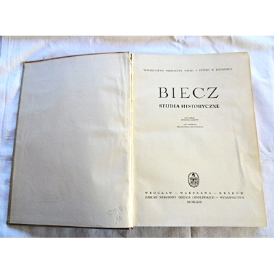 Pr.zb. BIECZ Studia historyczne  22/14
