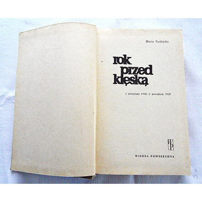Turlejska M.  ROK PRZED KLĘSKĄ  206/9
