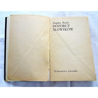 Rutha B. DOZORCY SŁOWIKÓW  53/9