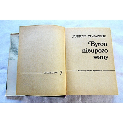 Żuławski J. BYRON NIEUPOZOWANY  127/11