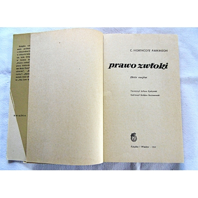Parkinson C.N. PRAWO ZWŁOKI Zbiór esejów  3/7